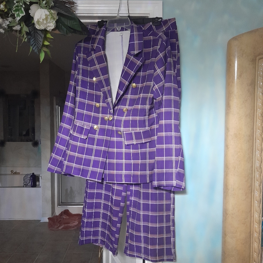 Pants Suit